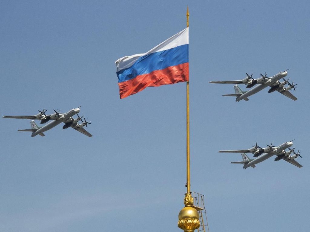 Kursi Pelontar Pesawat Pengebom Rusia Tiba-tiba Aktif, 3 Tentara Tewas