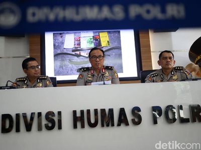 Polisi Ringkus Terduga Teroris Berafiliasi ISIS