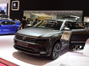 VW Tiguan Rakitan Indonesia Resmi Dikirim ke Tangan Konsumen VW Tiguan Rakitan Indonesia Resmi Dikirim ke Tangan Konsumen