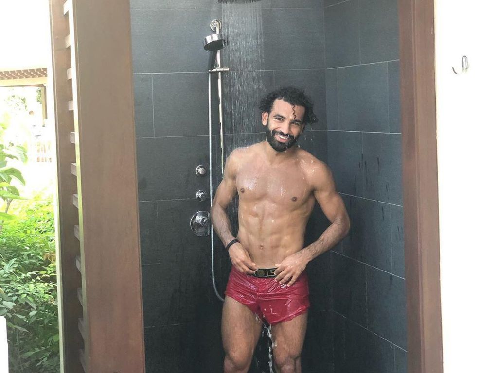 Postingan Sixpack Salah Dikecam Fans Postingan Sixpack Salah Dikecam Fans