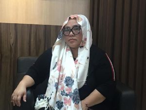 Simpang Siur soal Jual Aset Buat Proses Hukum Nunung Tertahan Simpang Siur soal Jual Aset Buat Proses Hukum Nunung Tertahan