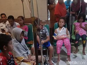 Mainan Gratis Dibagikan ke Pasien Anak RSUD Ponorogo