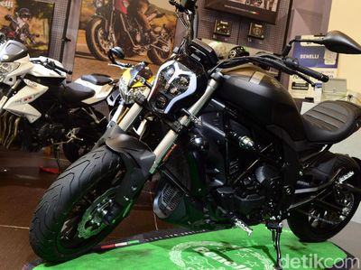 Benelli 502 C Unjuk Gigi di GIIAS 2019