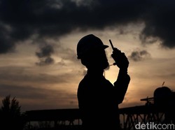 Buntut Perang Tarif Trump Vs Kanada cs Bikin Harga Minyak Melonjak