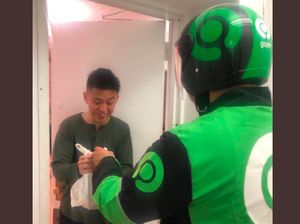 Gojek Antar Makanan untuk Rich Brian di New York?