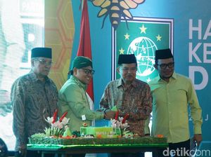 Momen JK Hadiri Harlah ke-21 PKB