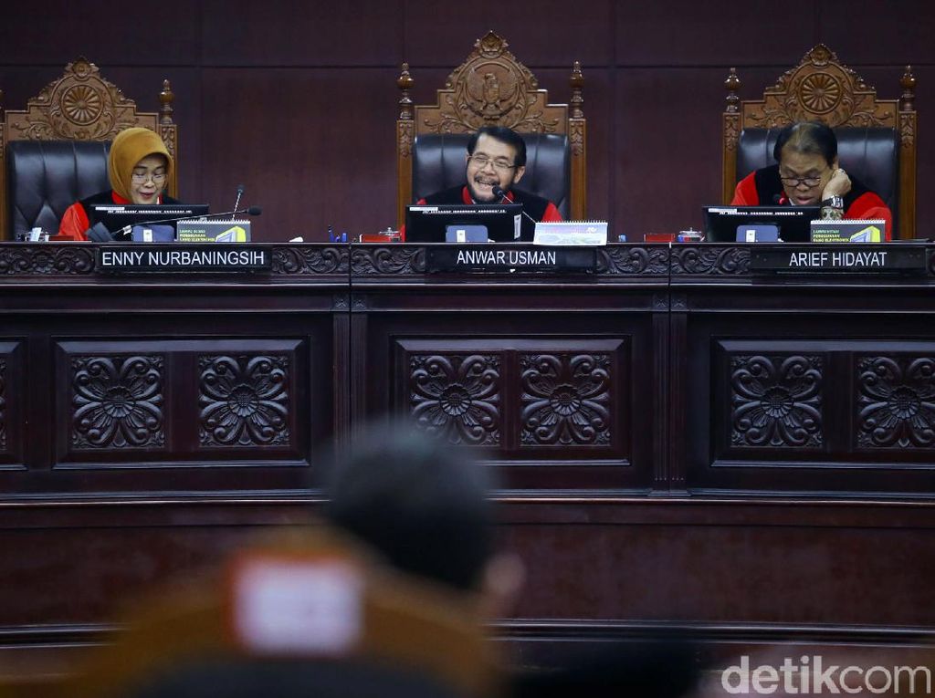 Gugatan UU KPK Bukan Ditolak MK tapi Tidak Diterima, Apa Bedanya? Gugatan UU KPK Bukan Ditolak MK tapi Tidak Diterima, Apa Bedanya?