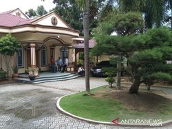 Rumah Gubernur Kepri Turut Digeledah, KPK Minta Kooperatif