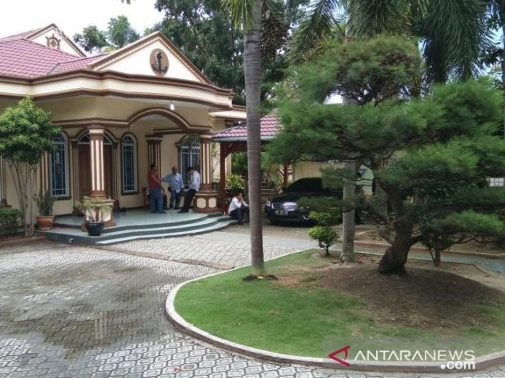 Rumah Gubernur Kepri Turut Digeledah, KPK Minta Kooperatif Rumah Gubernur Kepri Turut Digeledah, KPK Minta Kooperatif