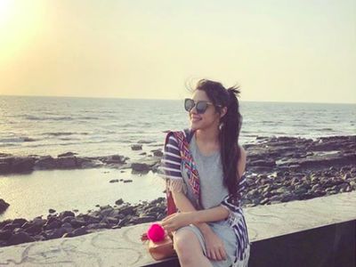 Foto: Liburannya Artis Cantik India, Eisha Singh