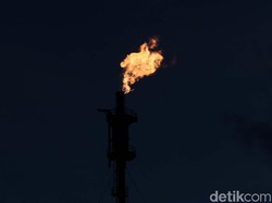 Kilang Minyak Punya Api Abadi, Buat Apa Sih?