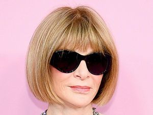 Terungkap Alasan Anna Wintour Selalu Potong Rambut Bob Selama 55 Tahun Terungkap Alasan Anna Wintour Selalu Potong Rambut Bob Selama 55 Tahun