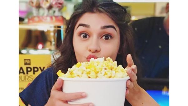 Ini Eisha Singh Bintang Ishq Subhan Allah yang Hobi Makan Popcorn