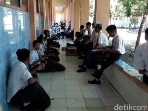 Kelebihan Umur, Empat Siswa SMPN Brebes Terancam Dikeluarkan