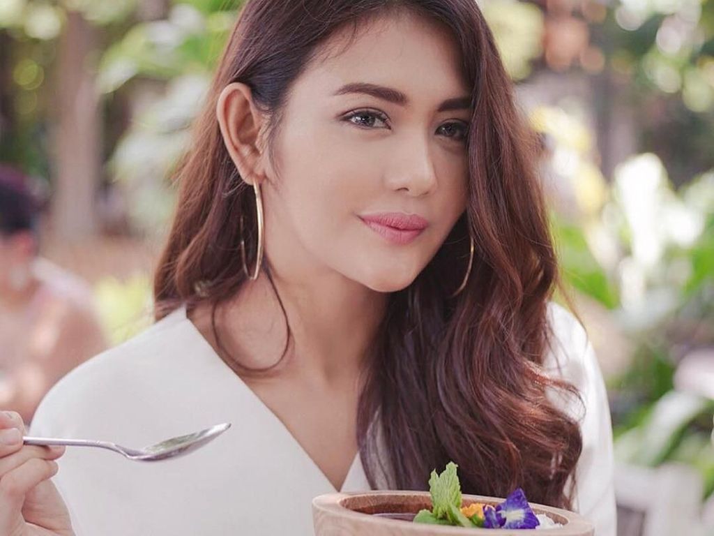 Istri Almarhum Herman Seventeen Mulai Buka Hati untuk Pria Baru Istri Almarhum Herman Seventeen Mulai Buka Hati untuk Pria Baru