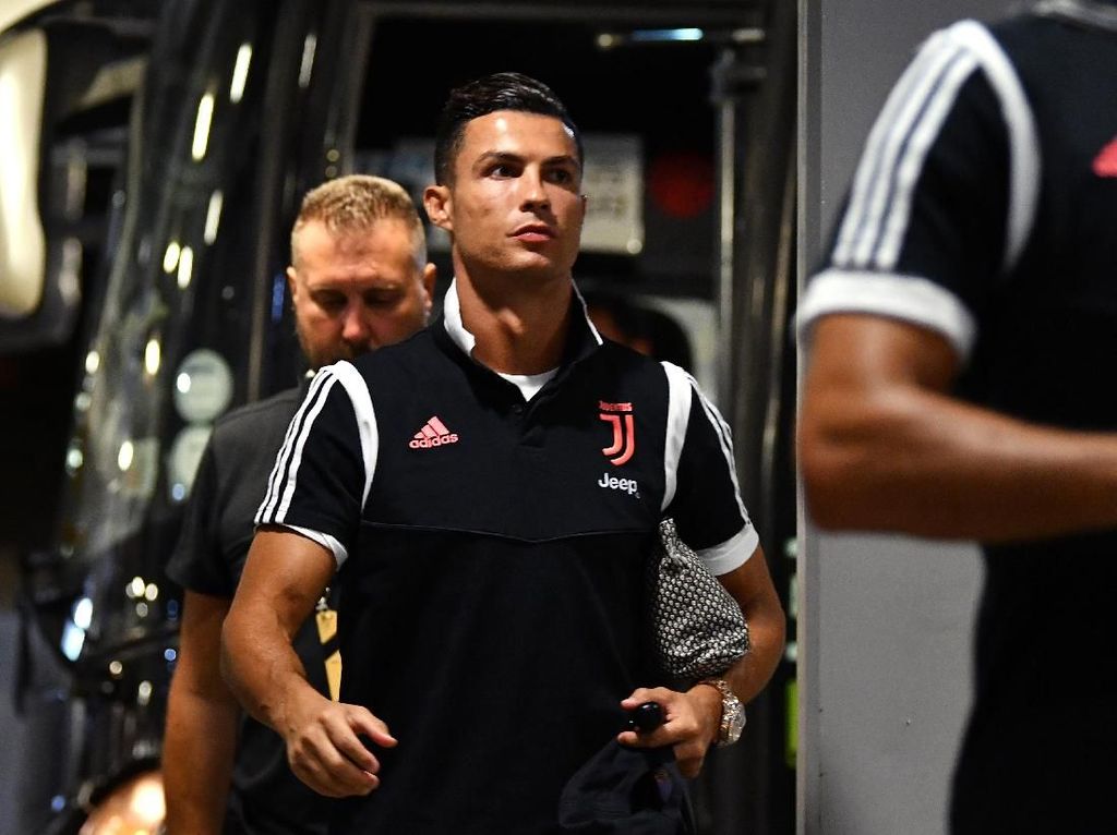 Ronaldo Bebas dari Dakwaan Kasus Perkosaan Ronaldo Bebas dari Dakwaan Kasus Perkosaan