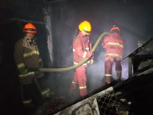 Warteg di Bandung Dilalap Api, 1 Orang Tewas