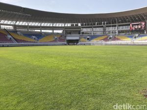 Manahan Jadi Tuan Rumah Liga 2, Apa Kata Gibran? Manahan Jadi Tuan Rumah Liga 2, Apa Kata Gibran?