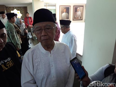 Gus Sholah, Adik Gus Dur Meninggal Dunia Usai Operasi Jantung
