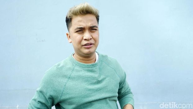 Billy Syahputra saat ditemui di studio Trans TV.