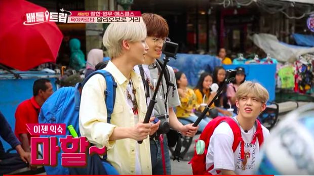 Tiga personel Seventeen saat di Malioboro