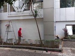 Tulisan Seronok Aksi Vandalisme di Tembok Pemkab Bojonegoro Dihapus