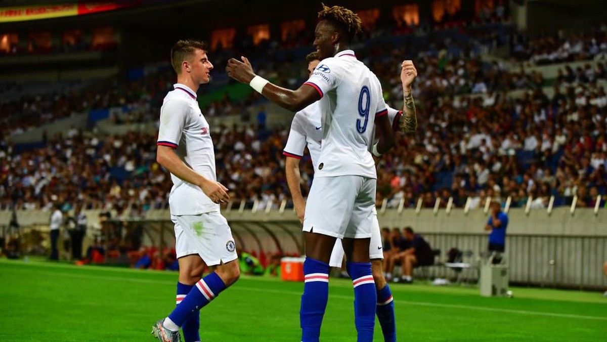 Tammy Abraham dan Mason Mount, dua pemain mudah potensial Chelsea (Foto: Photo by Atsushi Tomura/Getty Images)