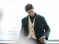 Beredar Foto Merokok dan Meludah di Jalanan, Lai Guanlin Minta Maaf