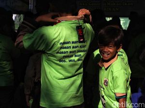 Ketika Anak-anak Diajak Makan Ikan