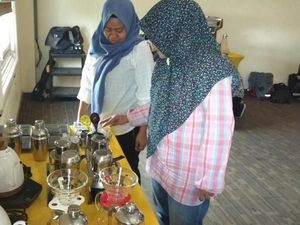 Bekraf Gelar Racik Kopi Untuk Hasilkan Lebih Banyak Barista Top