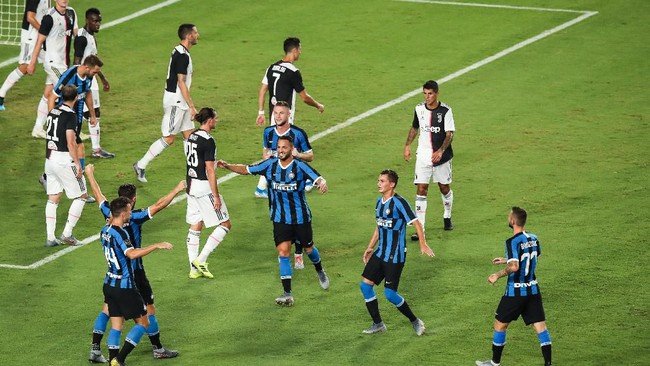 Buffon: Inter dan Juventus Bertarung Scudetto