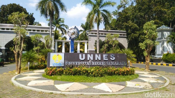 Rektor Universitas Negeri Semarang (Unnes), Fathur Rokhman, Rabu (24/7/2019).