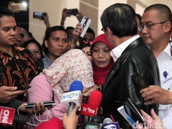 Video Tangis Baiq Nuril Setelah DPR Setuju Pemberian Amnesti