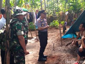 Dapat Bisikan Gaib, Ibu-Anak Tinggal di Hutan di Pekalongan Dapat Bisikan Gaib, Ibu-Anak Tinggal di Hutan di Pekalongan