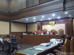 Baca Pleidoi, 2 Pejabat PUPR Nyanyi Lagu Rohani dan Kutip Ayat Alquran