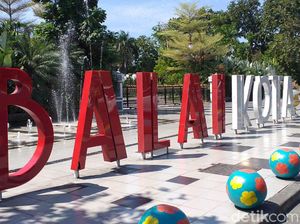 Pemkot Surabaya Pecat Lurah yang Terjaring OTT Sertifikasi Tanah Pemkot Surabaya Pecat Lurah yang Terjaring OTT Sertifikasi Tanah