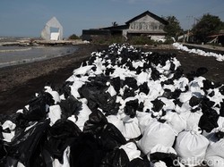 7 Desa Tercemar Tumpahan Minyak, Bupati Karawang: Layak Siaga Bencana