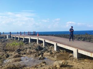 BPBD Bali: Isu Gelombang Tinggi Porak-porandakan Pura di Pantai Nusa Dua Hoax