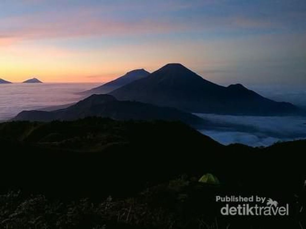 Oh Gunung Prau, Cantikmu Tiada Dua Oh Gunung Prau, Cantikmu Tiada Dua