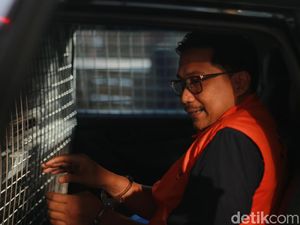 Selain Suap, Bowo Sidik Didakwa Terima Gratifikasi Rp 7,7 M Selain Suap, Bowo Sidik Didakwa Terima Gratifikasi Rp 7,7 M