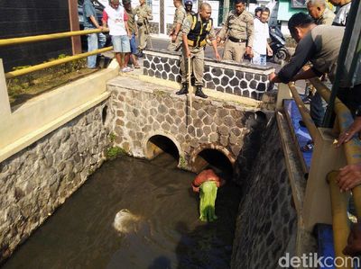 Meresahkan Warga, Pria Kolor Ijo Ditangkap Satpol PP