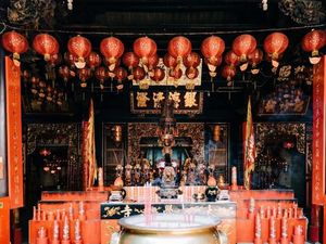 Mengenal Tay Kak Sie, Kelenteng Cantik di Semarang