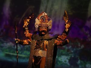 Debut di Teater Koma, Slamet Rahardjo Tampil Maksimal Debut di Teater Koma, Slamet Rahardjo Tampil Maksimal