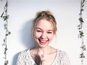 Penampilan Wanita yang Dua Tahun Tak Pernah Keramas Pakai Shampoo