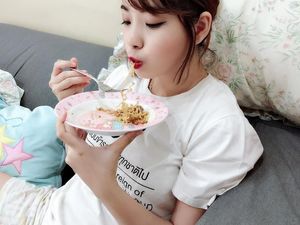 YouTuber Kimi Hime Suka Masak dan Chia Seed yang Tak Selalu Bikin Sehat YouTuber Kimi Hime Suka Masak dan Chia Seed yang Tak Selalu Bikin Sehat
