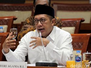 Enggan Tanggapi Film The Santri, Menag Gambarkan Anak Pesantren Milenial Enggan Tanggapi Film The Santri, Menag Gambarkan Anak Pesantren Milenial