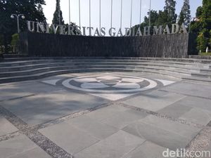 Pemilihan Calon Rektor UGM 2022-2027: Bisa Ngobrol dengan Kandidat Pemilihan Calon Rektor UGM 2022-2027: Bisa Ngobrol dengan Kandidat