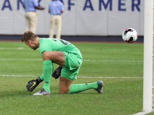 Bikin Blunder, Ini Mignolet atau Karius?