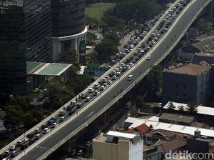 Jokowi Stuck di Casablanca, Dishub DKI: Ada Proyek Pelebaran Trotoar Jokowi Stuck di Casablanca, Dishub DKI: Ada Proyek Pelebaran Trotoar