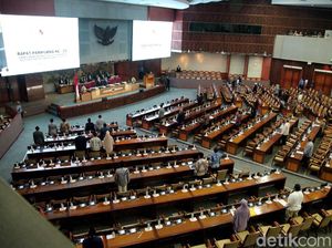 DPR Setujui APBN 2018 Jadi UU DPR Setujui APBN 2018 Jadi UU